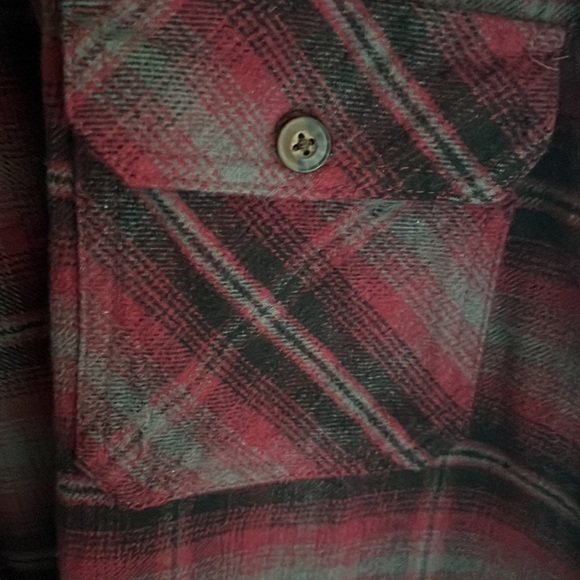 Men’s Flannel - Picture 3 of 4